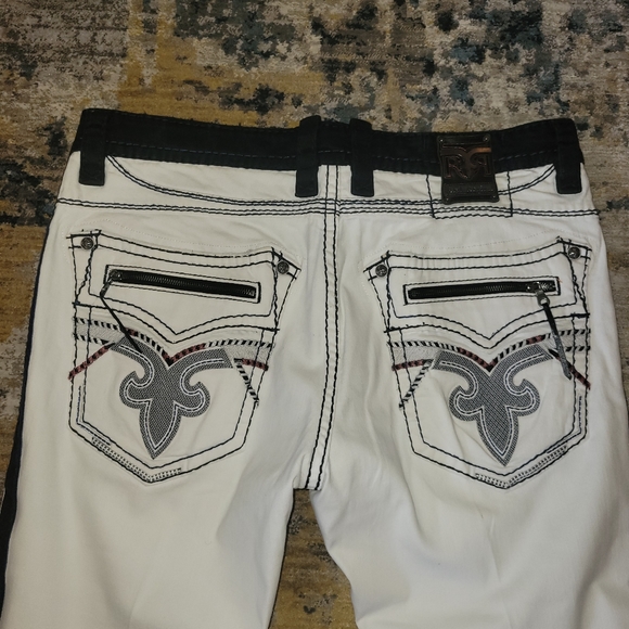 Rock Revival Jeans - Picture 5 of 6